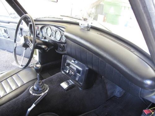 1969 MGB GT, image 2