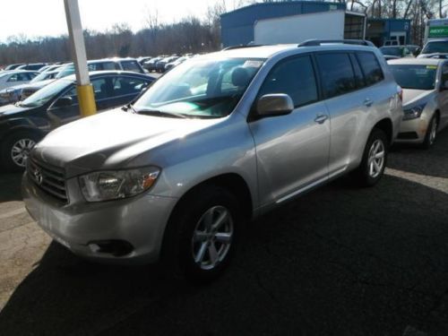 2009 toyota highlander base sport utility no reserve