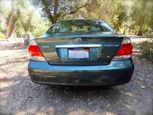 2006 Toyota Camry XLE Sedan 4-Door 3.0L, image 8