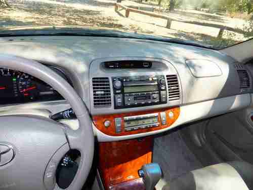 2006 Toyota Camry XLE Sedan 4-Door 3.0L, image 11