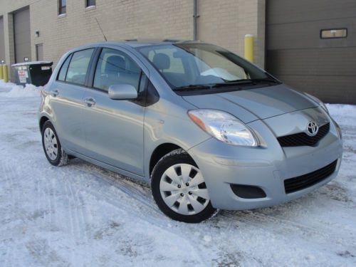 2010 toyota yaris  hatchback 4-door automatic