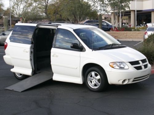 2006 dodge grand caravan sxt handicap wheelchair mobility van transfer seat