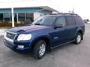 2008 ford explorer xlt sport utility 4-door 4.0l super clean, newer tires &amp; more