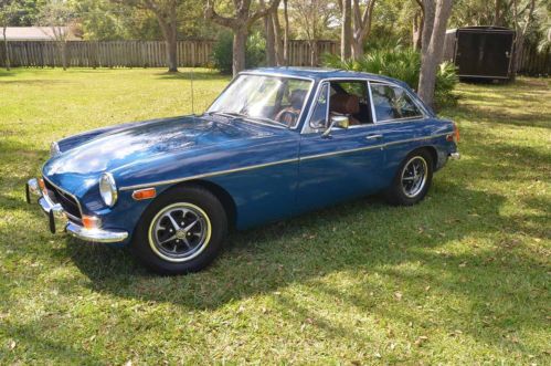 Collectors 1972 mg gt not fiat mga austin healey triumph tr6 e-type alfa romeo