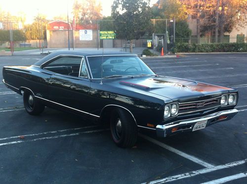 1969 plymouth gtx matching #s 440 triple black