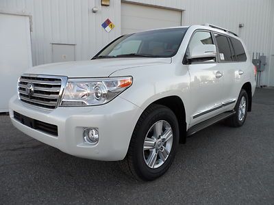 2013 toyota land cruiser $7000 off msrp several in stock