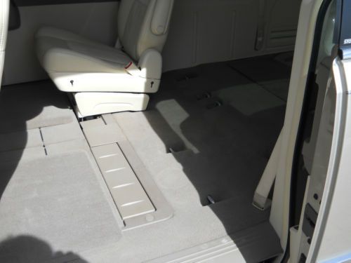 2008 TOWN & COUNTRY LIMITED LUXURY EDITION, image 7