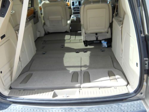 2008 TOWN & COUNTRY LIMITED LUXURY EDITION, image 8