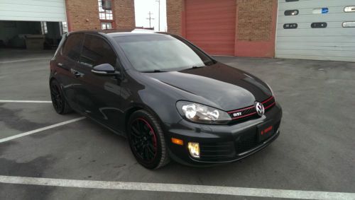 2010 volkswagen gti base hatchback 2-door 2.0l