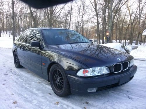 1998 bmw 528i (e39) black on black on black