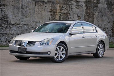 2004 85k heated leather,bose,moon,records!! super clean,new radials! 3.5 liter!!