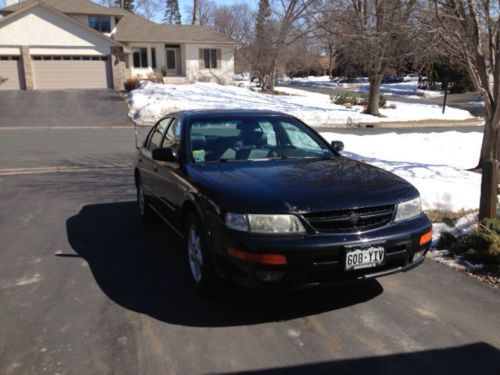 1998 nissan maxima se sedan 4-door 3.0l