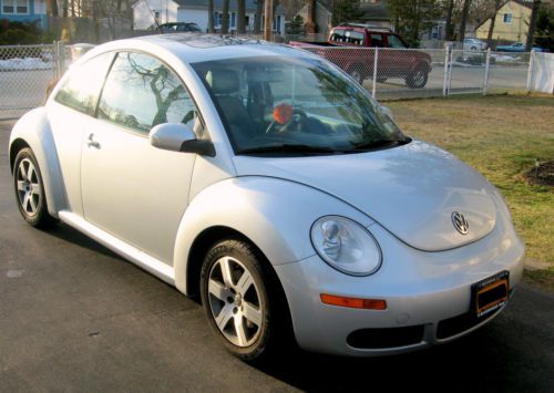 2006 volkswagen new beetle 2.5, runs great,5 cylinder, hatchback, sunroof