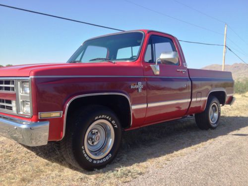 1986 chevy truck c10 short bed (tbi fuel injected)