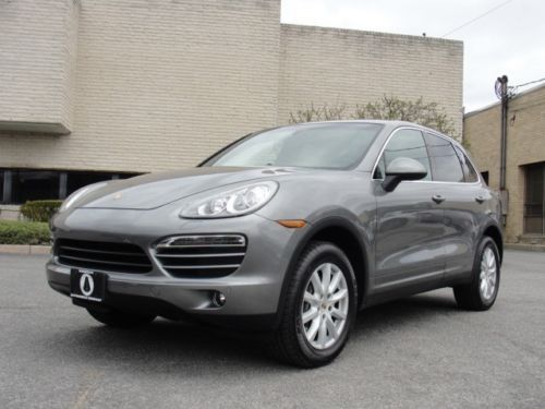 2011 porsche cayenne, loaded with options, just serviced, warranty