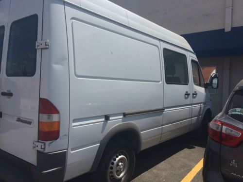 2006 Dodge Sprinter, High Roof, Drivers side sliding Door, image 2