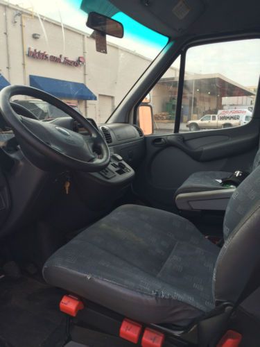 2006 Dodge Sprinter, High Roof, Drivers side sliding Door, image 6