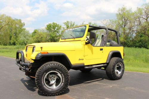 Jeep wrangler sahara &#039;94 lifted custom yellow runs great no issues yj 3.5&#034; lift