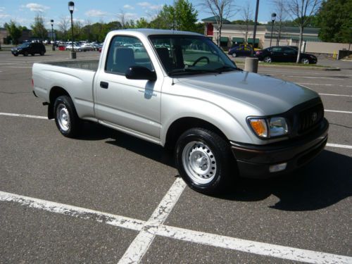 2004 toyota tacoma base standard cab pickup 2-door 2.4l