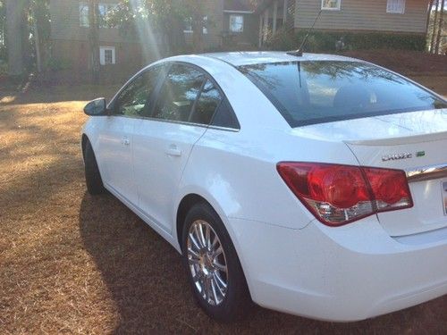 2011 chevrolet cruze eco 6 spd manual, 3600 miles - looks, smells brand new!