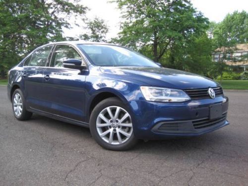 2012 volkswagen jetta 2.5l se sedan 9000 miles leather