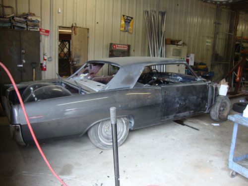 1963 pontiac grand prix base 6.4l