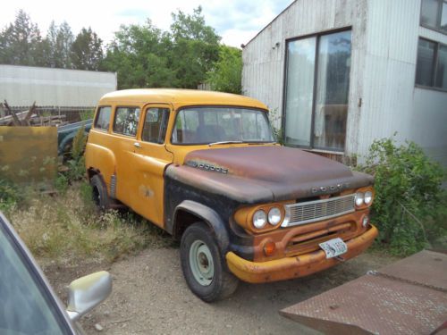 Super rare 1966 dodge carryall ! ..... 318 wide block with standard floor shift