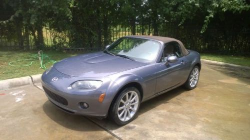 2006 mazda mx-5 miata grand touring convertible 2-door 2.0l