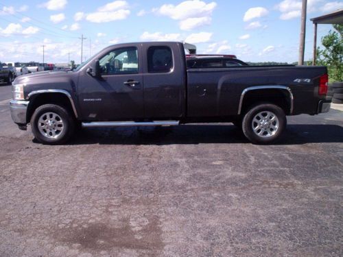 2011 chevy silverado k2500hd ext.cab 4x4 8&#039; bed 6.6 duramax/ allison 84000 miles