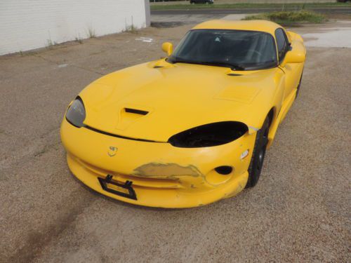 2001 dodge viper gts coupe 2-door 8.0l