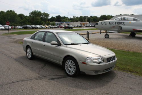 2004 volvo s80 t6 sedan 4-door 2.9l turbo, leather, moon, warranty, low reserve