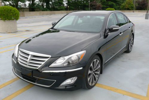 2012 Hyundai Genesis 5.0 R-Spec low miles NO RESERVE, Fully Loaded Navigation, image 2
