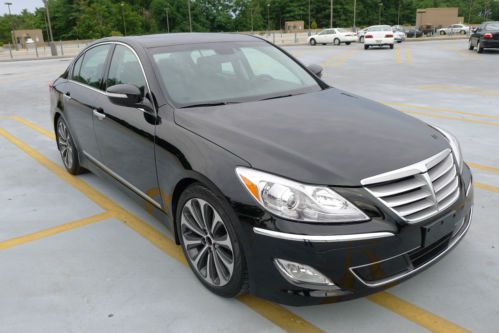 2012 Hyundai Genesis 5.0 R-Spec low miles NO RESERVE, Fully Loaded Navigation, image 3