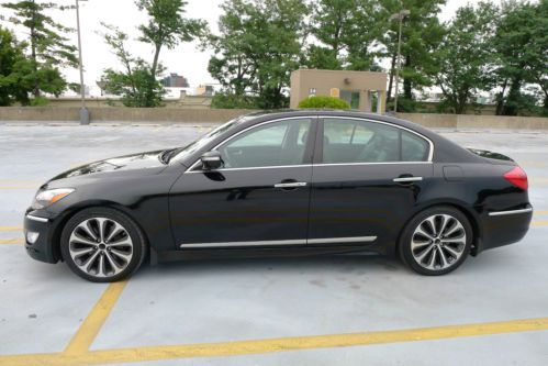 2012 Hyundai Genesis 5.0 R-Spec low miles NO RESERVE, Fully Loaded Navigation, image 6