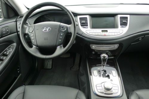 2012 Hyundai Genesis 5.0 R-Spec low miles NO RESERVE, Fully Loaded Navigation, image 14