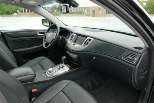 2012 Hyundai Genesis 5.0 R-Spec low miles NO RESERVE, Fully Loaded Navigation, image 16