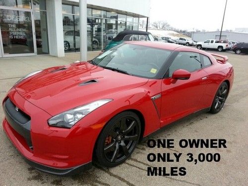 2010 nissan gt-r premium