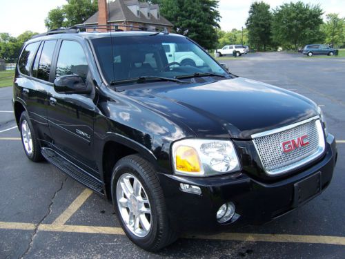 2006 gmc envoy denali 4x4...5.3 v8..sunroof..dvd..heated leather..chrome 18&#039;s...