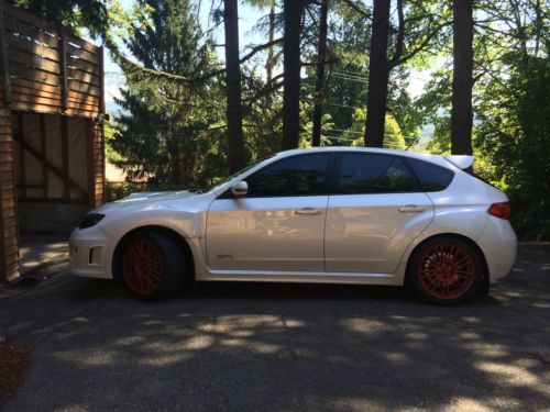 2011 subaru impreza wrx sti wagon 4-door 2.5l