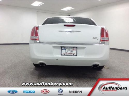 2013 chrysler 300c base