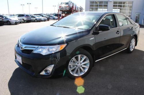 2014 toyota camry hybrid xle