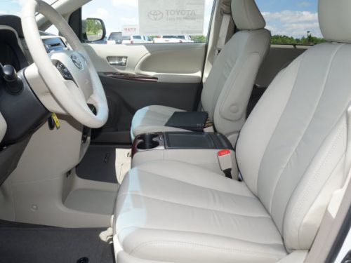 2014 toyota sienna xle 8 passenger