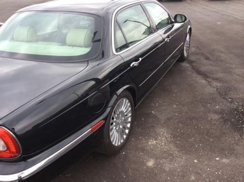 2005 jaguar xj vanden plas