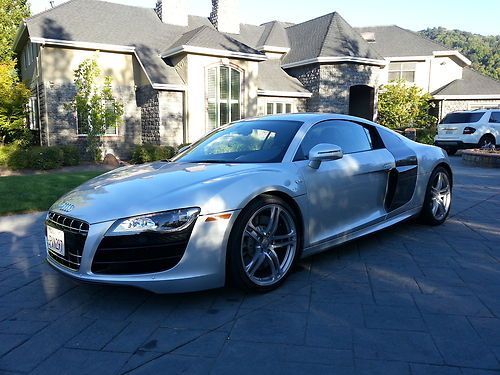 2011 audi r8 5.2 fsi 6 speed coupe