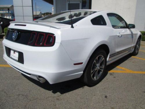 2014 ford mustang v6