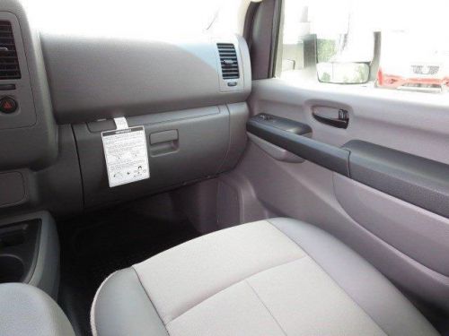 2014 Nissan NV Cargo NV2500 HD SV V6/SV V8, image 3