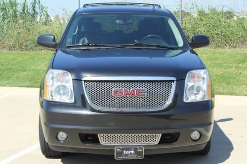 2011 gmc yukon denali  , chrome wheels ,loaded, 1 owner ,garage kept,