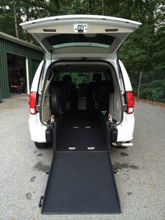 2014 white sxt hanicap wheelchair van rear entry!