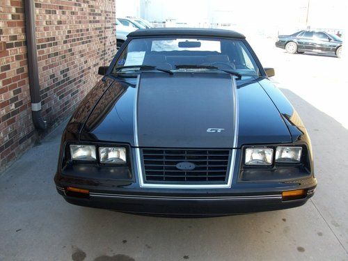 1984 ford mustang gt convertible