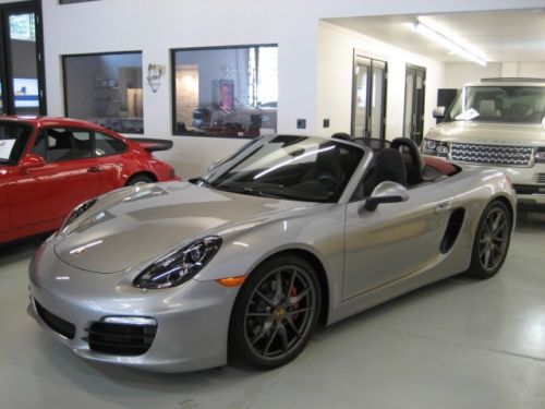 2013 porsche boxster s roadster 1,900 miles !